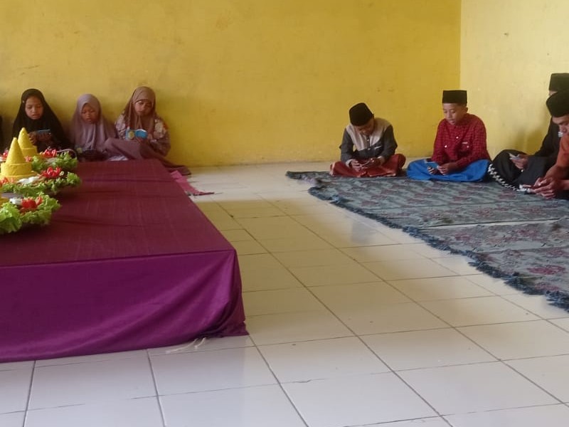Tasyakkuran Kelulusan Siswa Kelas 6 SD Negeri 1 Alastengah Digelar secara Sederhana dan Khidmat